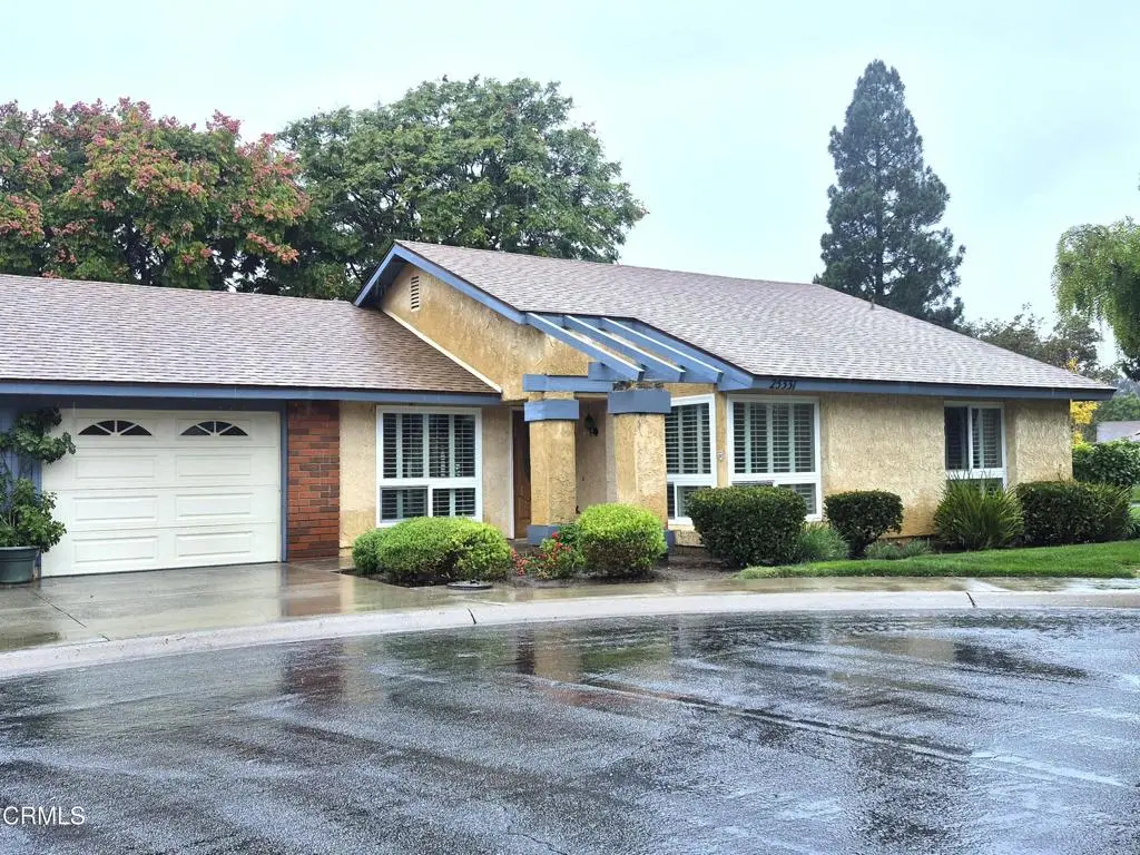 Residential Lease for rent at 25331 Village 25, Camarillo, Ventura County, CA featuring 3 beds and 2 baths