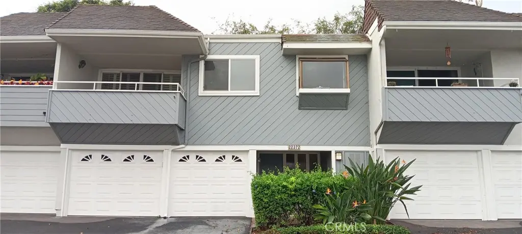 Condominium for rent at 22372 Caminito Mescalero 272, Laguna Hills, CA featuring 3 beds and 2 baths