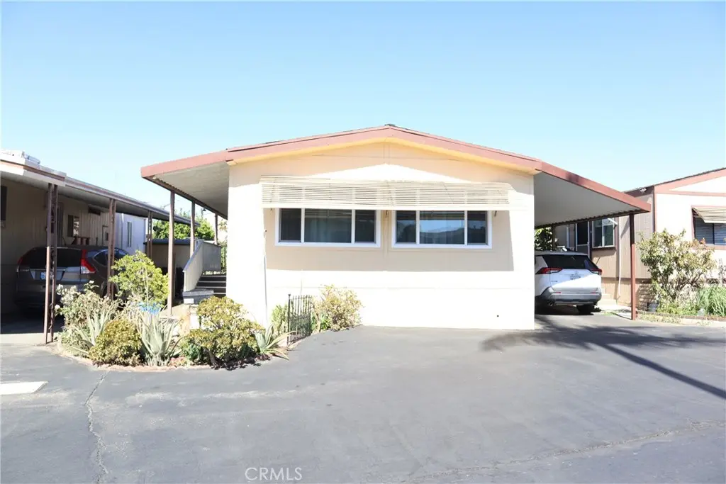 Manufactured In Park for sale at 8111 stanford 125, Garden Grove, CA featuring 2 beds and 2 baths