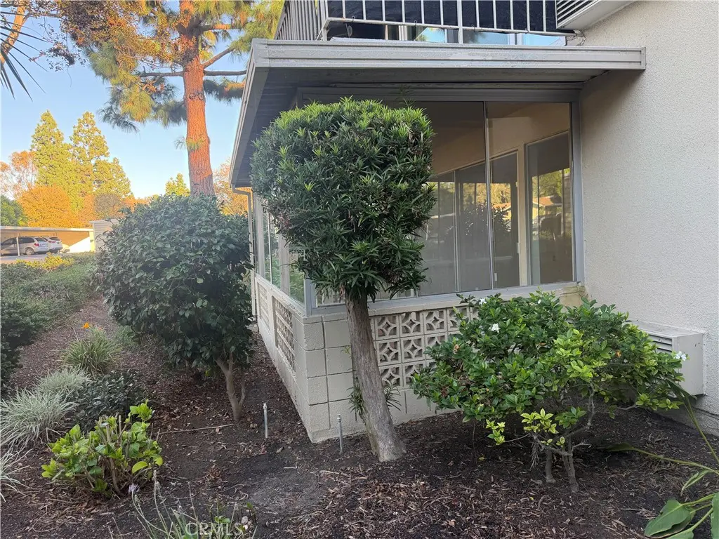 Stock Cooperative for rent at 126 Avenida Majorca G, Laguna Woods, CA featuring 2 beds and 2 baths