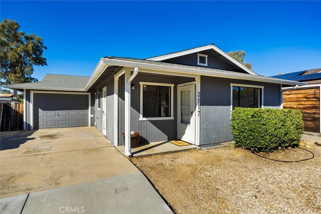 Single Family Residence for sale at 2117 Big Buck, Paso Robles, CA featuring 3 beds and 2 baths