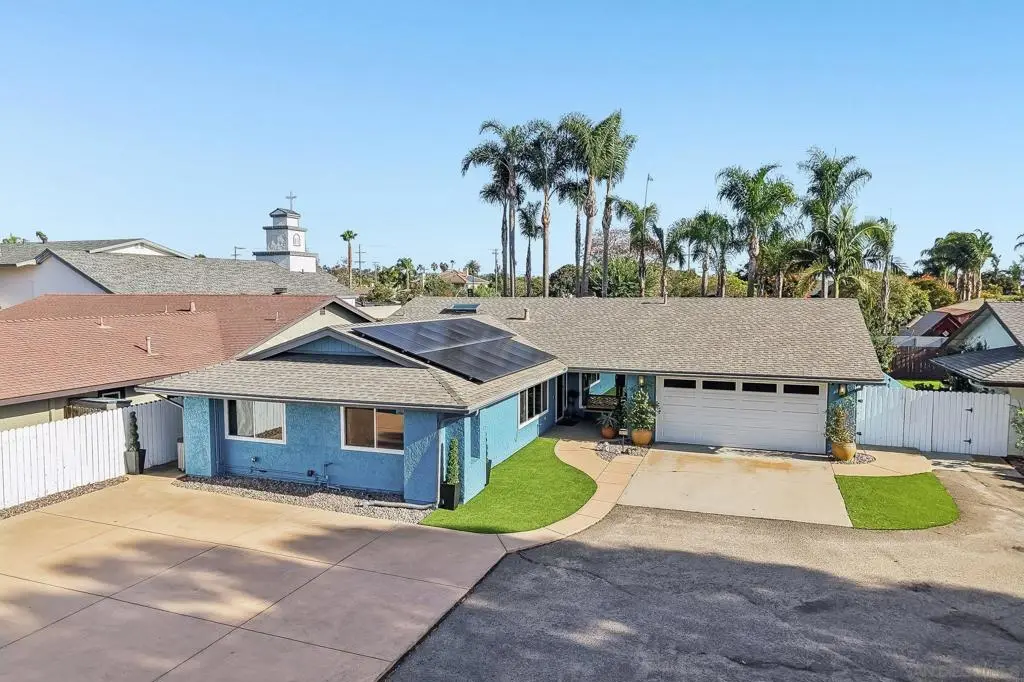 Single Family Residence for sale at 1015 Morse St B, Oceanside, CA featuring 4 beds and 2 baths
