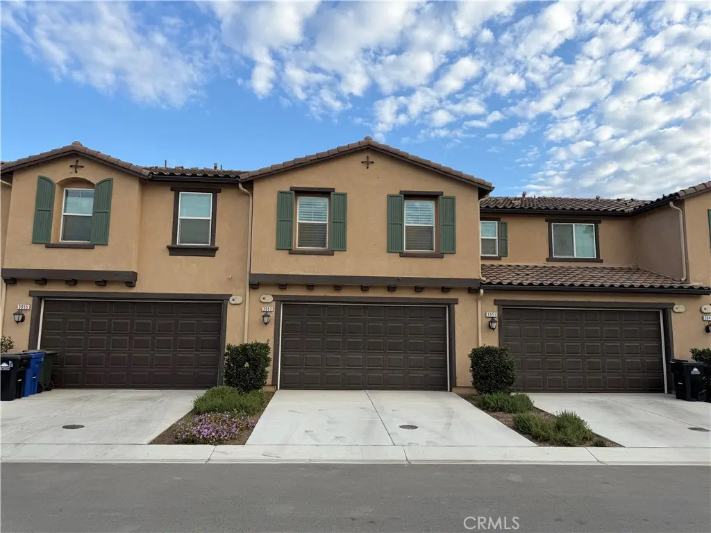 Townhouse for sale at 3953 E Rincon, Ontario, CA featuring 3 beds and 3 baths