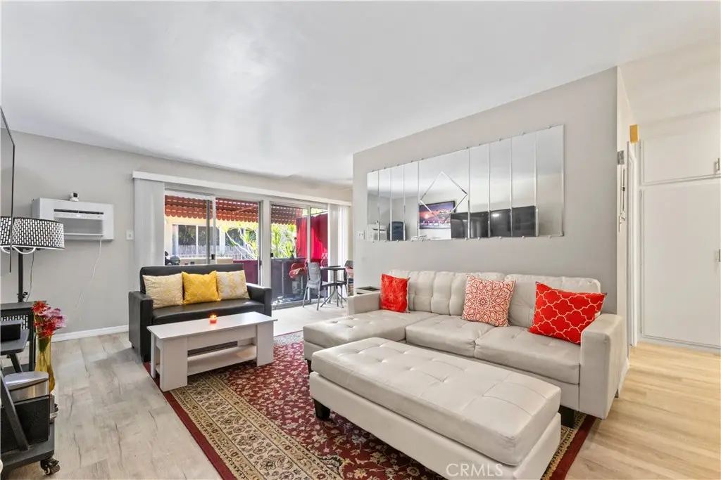 Residential for sale at 440 Chestnut Avenue 2C, Long Beach, Los Angeles County, CA featuring 1 bed and 1 bath