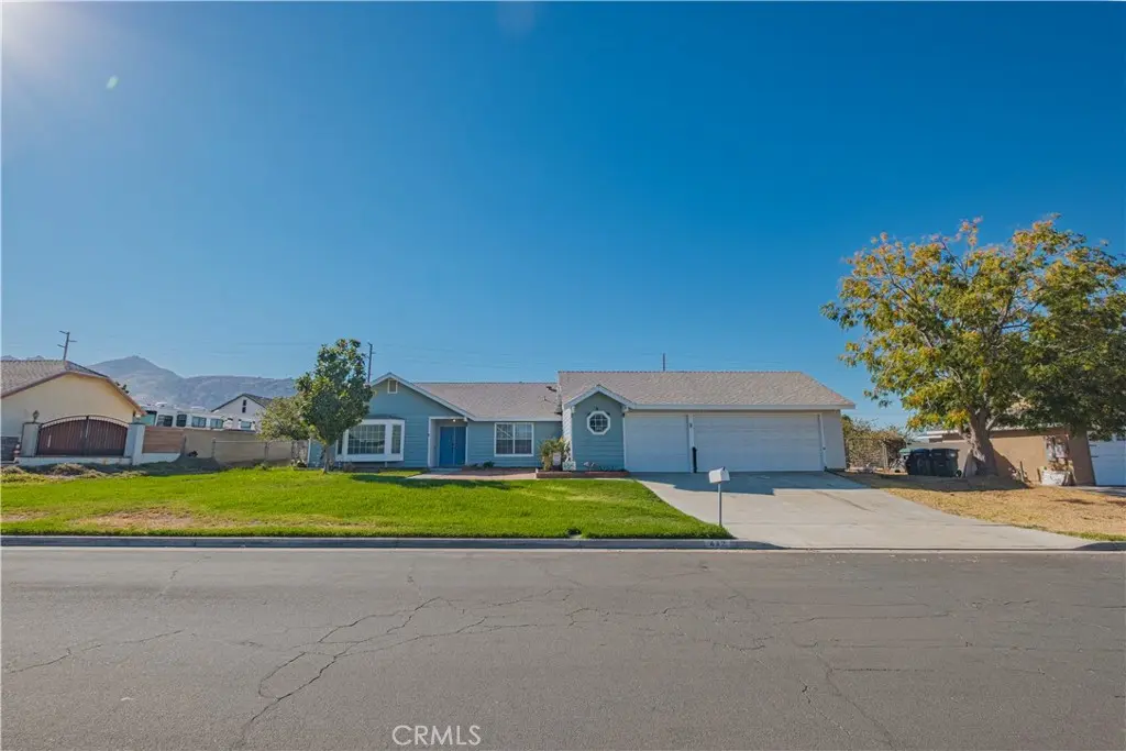 Single Family Residence for sale at 472 Tanner, Riverside, CA featuring 3 beds and 2 baths