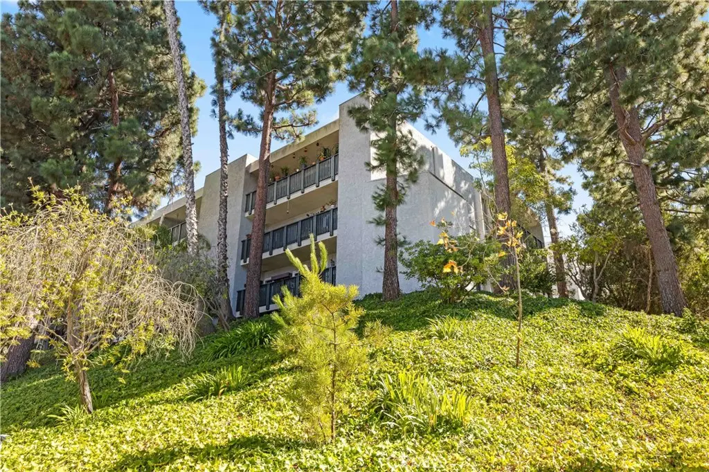 Condominium for sale at 3605 W Hidden Ln 303, Rolling Hills Estates, CA featuring 1 bed and 1 bath