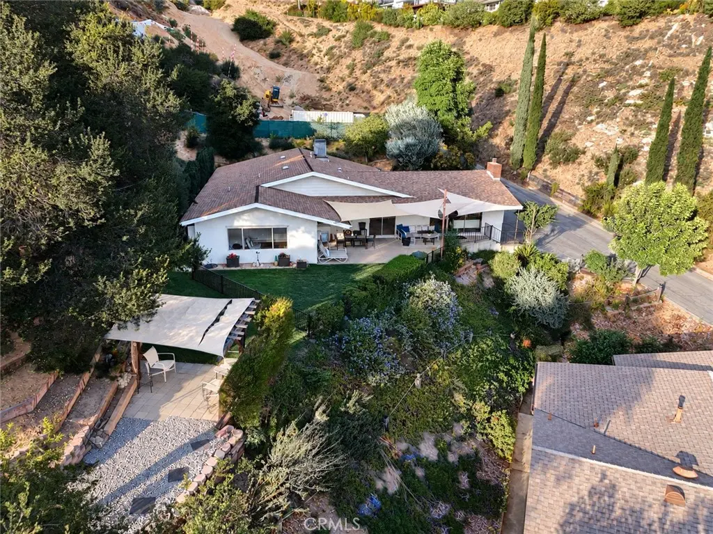 Single Family Residence for sale at 1656 Hazbeth Lane, Glendale, CA featuring 3 beds and 2 baths
