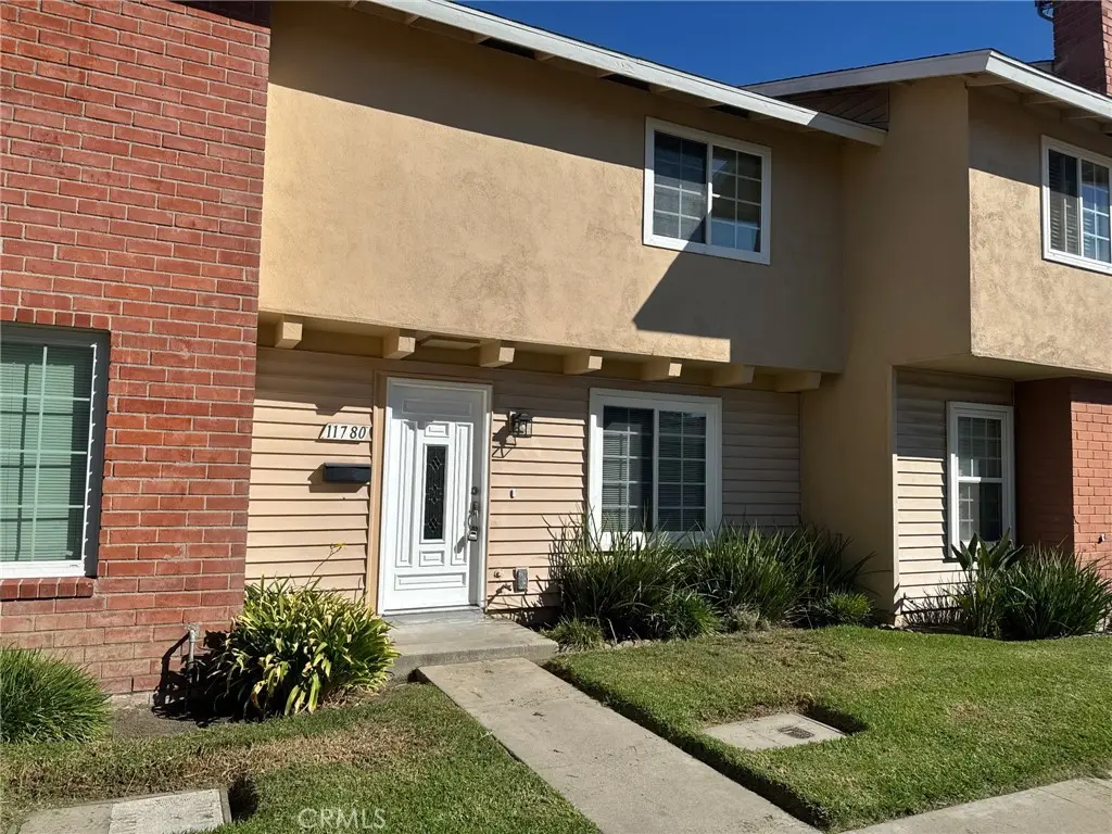 Single Family Residence for sale at 11780 Tulip Court, Fountain Valley, CA featuring 3 beds and 2 baths