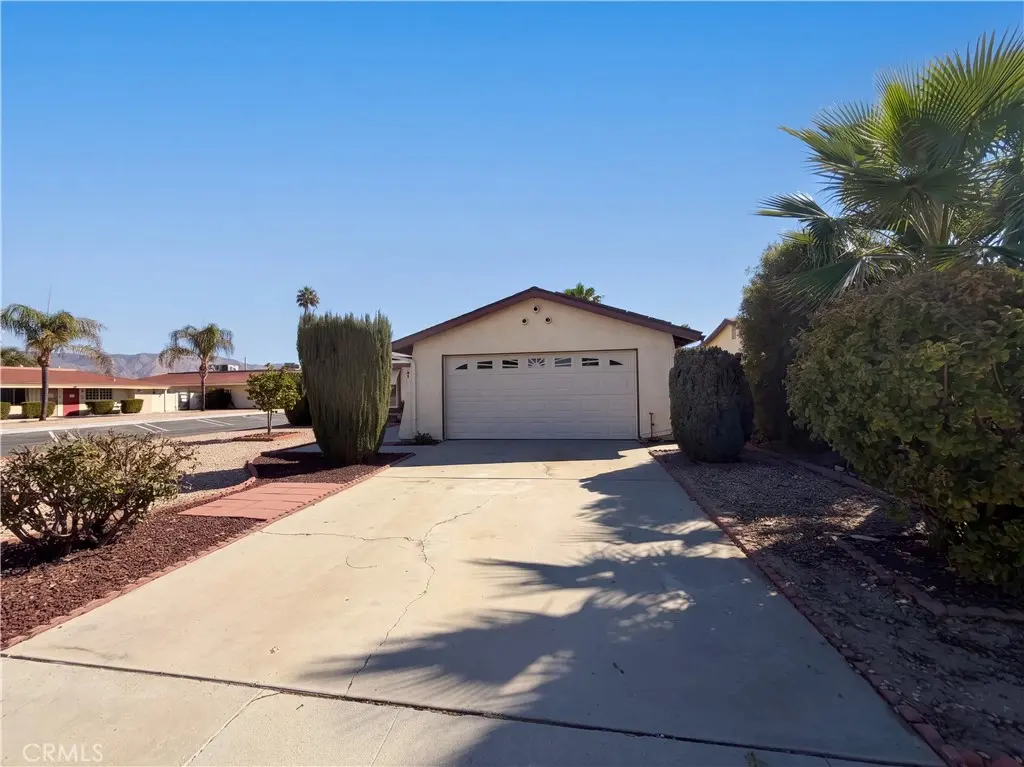 Single Family Residence for sale at 2404 El Rancho Circle, Hemet, CA featuring 3 beds and 2 baths