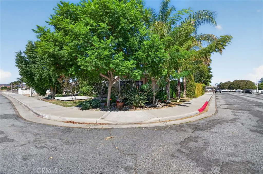Single Family Residence for sale at 2854 Lynae, Hemet, CA featuring 2 beds and 2 baths