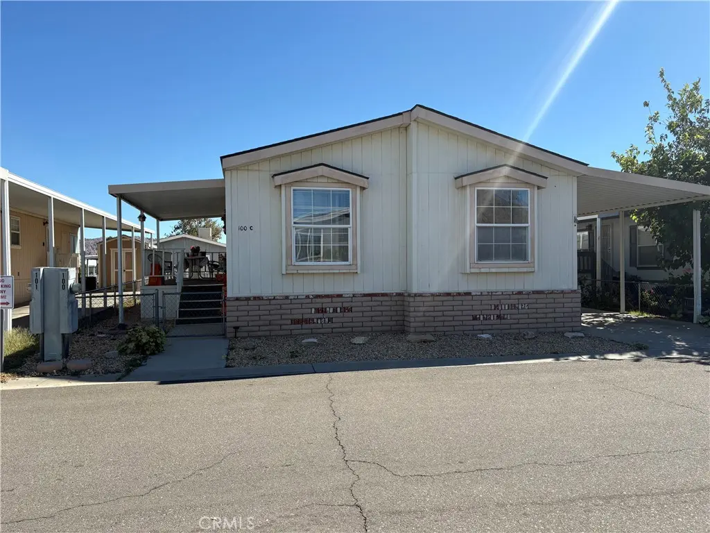 Manufactured In Park for sale at 20843 Waalew Rd 100, Apple Valley, CA featuring 3 beds and 2 baths