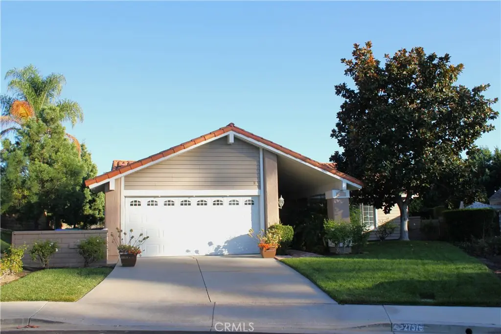 Single Family Residence for rent at 27576 Agrado, Mission Viejo, CA featuring 3 beds and 2 baths