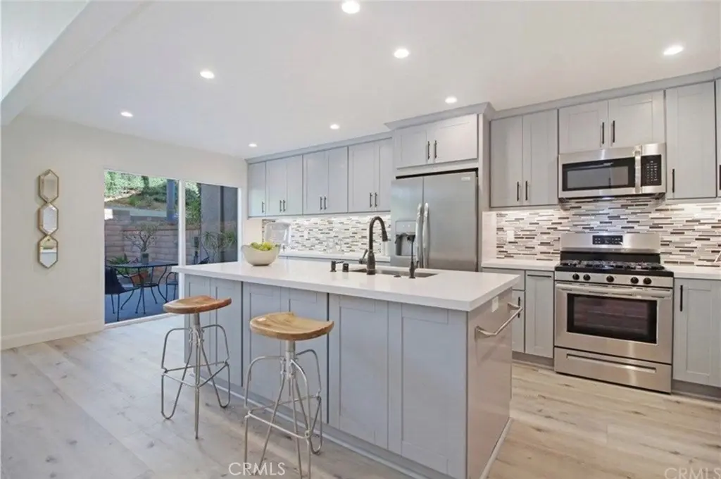 Townhouse for rent at 29485 Port Royal Way, Laguna Niguel, CA featuring 2 beds and 3 baths