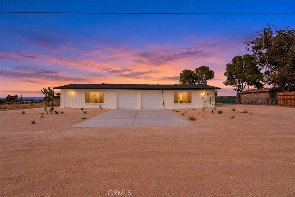 Duplex for sale at 13841 E Avenue G8, Lancaster, CA featuring 2 beds and 2 baths