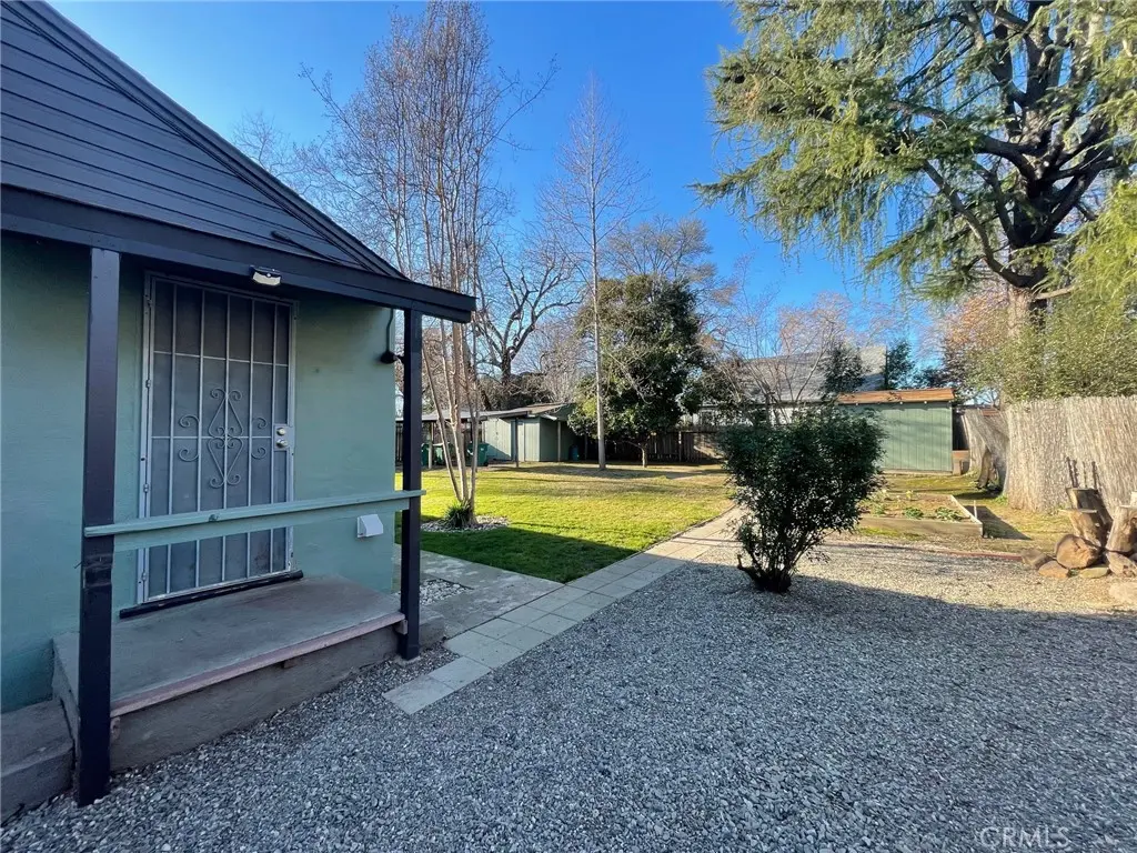 Duplex for rent at 228 W 8th Avenue, Chico, CA featuring 1 bed and 1 bath