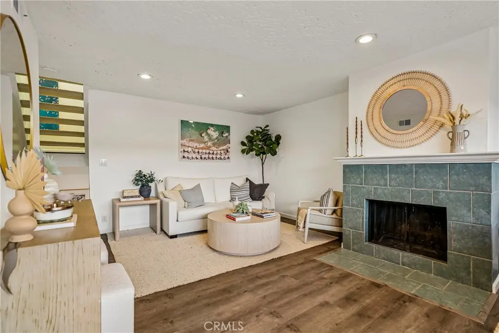 Townhouse for sale at 1456 Manhattan Beach Boulevard C, Manhattan Beach, CA featuring 2 beds and 3 baths