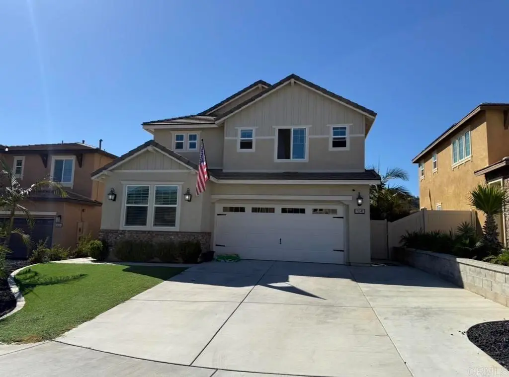Residential Lease for rent at 33540 Asturian Way, Fallbrook, San Diego County, CA featuring 4 beds and 3 baths