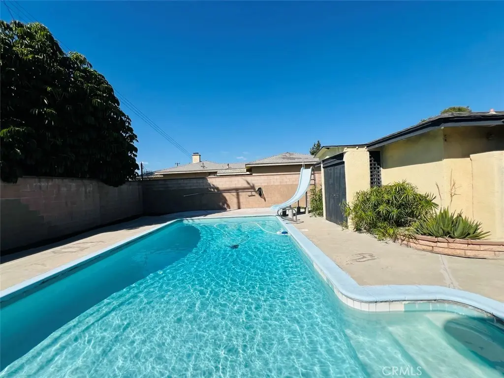 Single Family Residence for rent at 431 E Michelle, West Covina, CA featuring 3 beds and 2 baths