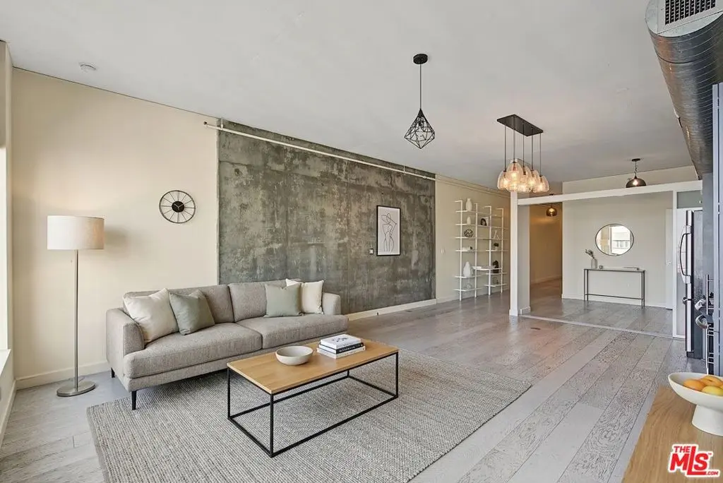 Condominium for sale at 1111 S Grand Avenue 1014, Los Angeles, CA featuring 1 bed and 1 bath