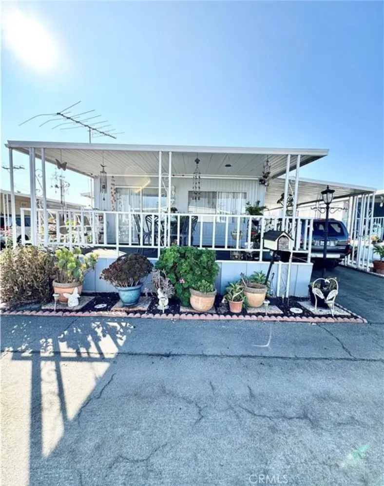 Manufactured In Park for sale at 16601 Garfield Ave 91, Paramount, CA featuring 2 beds and 1 bath