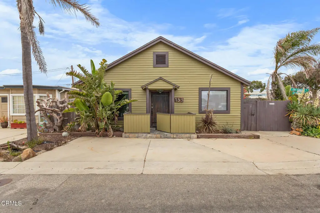 Single Family Residence for rent at 153 San Fernando Avenue, Oxnard, CA featuring 3 beds and 1 bath