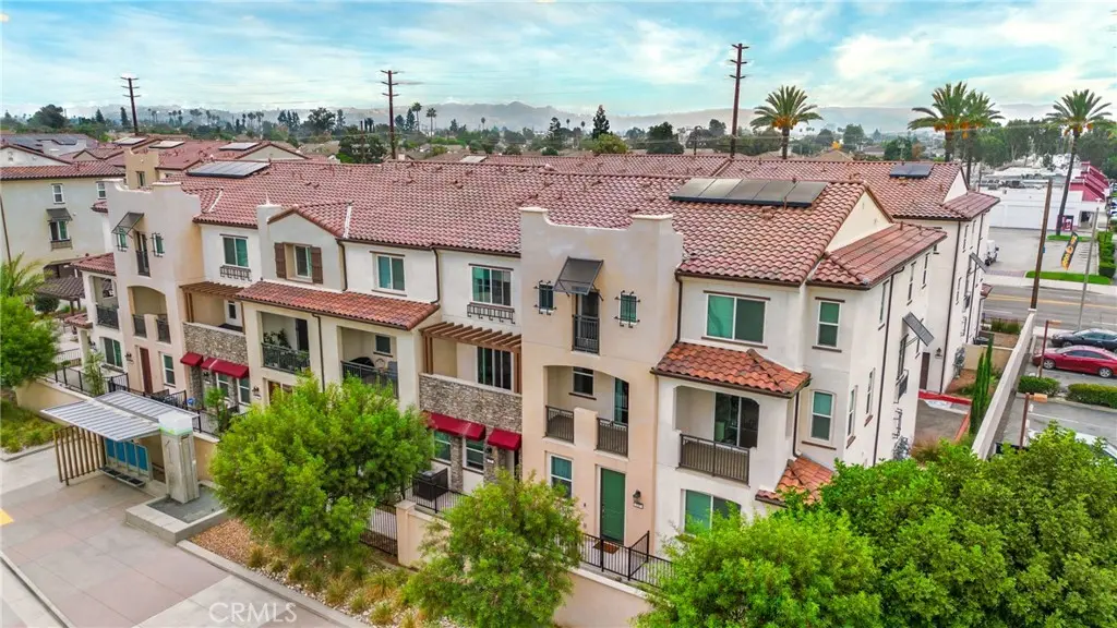 Townhouse for sale at 125 Dove Lndg, Covina, CA featuring 3 beds and 3 baths