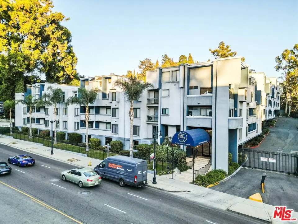 Condominium for sale at 1940 N Highland Avenue 21, Los Angeles, CA featuring 2 beds and 2 baths