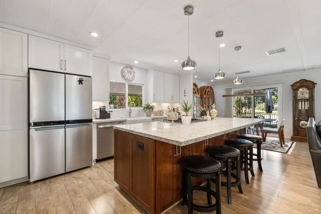 Manufactured In Park for sale at 62 Paseo Laredo N, Cathedral City, CA featuring 2 beds and 2 baths