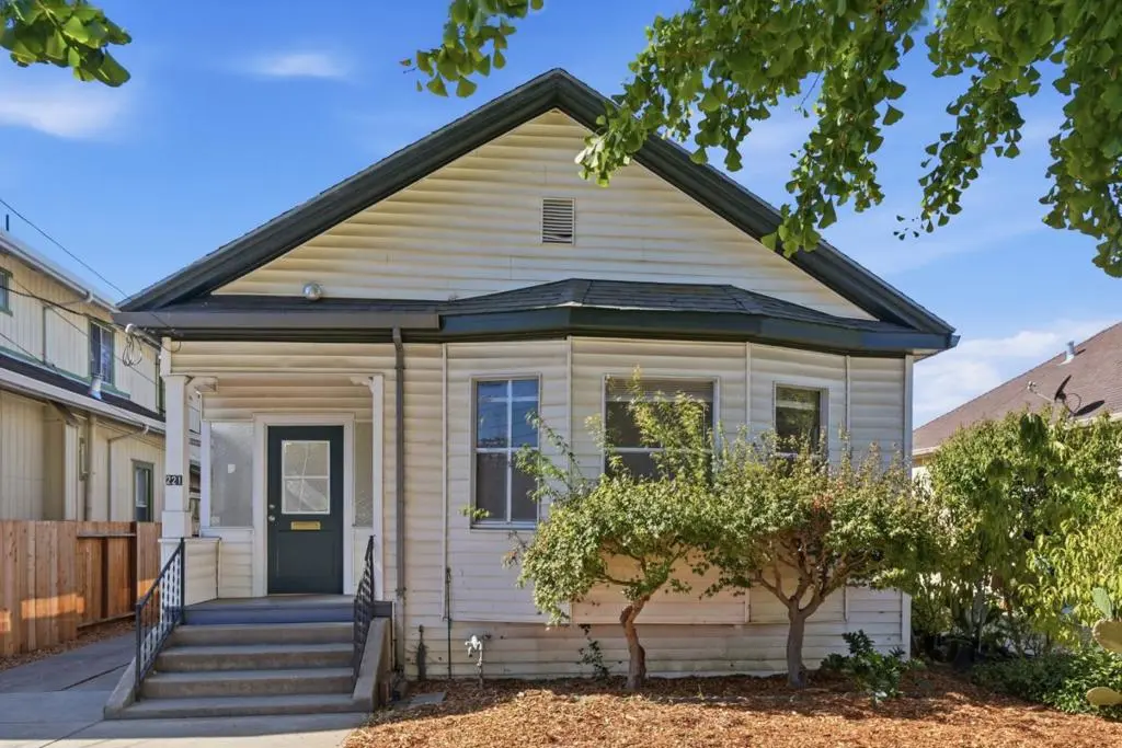 Single Family Residence for sale at 221 N Delaware Street, San Mateo, CA featuring 3 beds and 2 baths