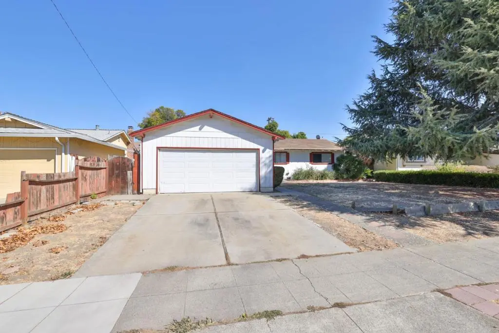 Single Family Residence for sale at 1392 Turlock Lane, San Jose, CA featuring 3 beds and 2 baths
