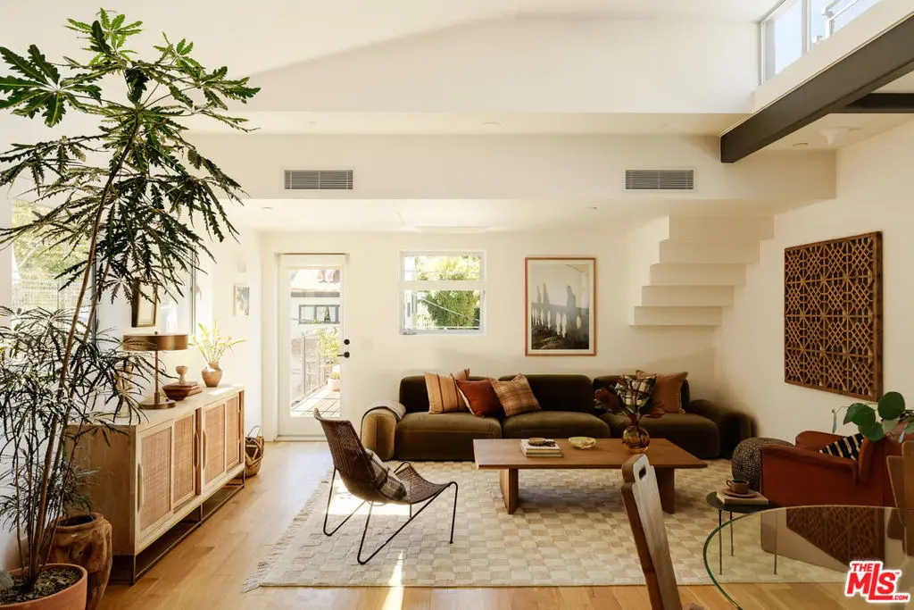 Single Family Residence for sale at 8866 Wonderland Avenue, Los Angeles, CA featuring 2 beds and 3 baths