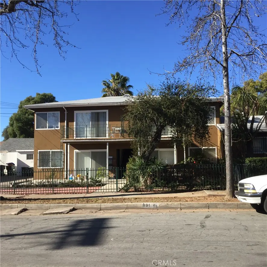 Apartment for sale at 262 E Mountain Street, Pasadena, CA
