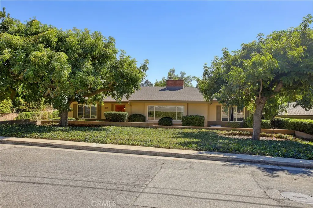 Single Family Residence for sale at 1914 Lyans Drive, La Canada Flintridge, CA featuring 3 beds and 2 baths