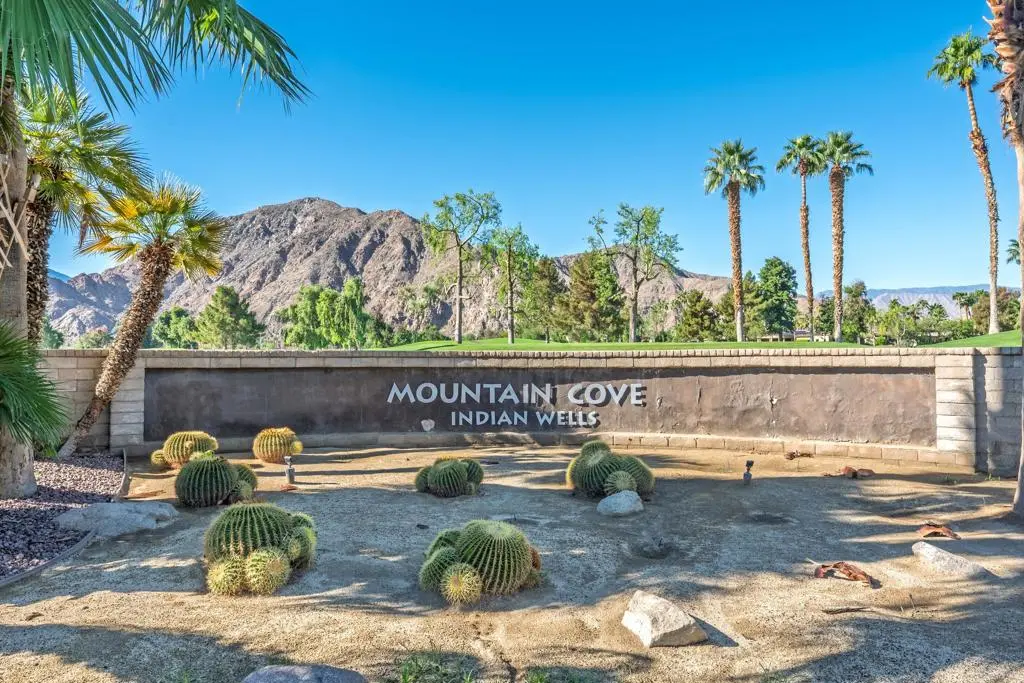 Condominium for sale at 78185 Cortez 168, Indian Wells, CA featuring 1 bed and 1 bath