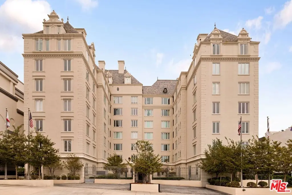 Condominium for sale at 1424 N Crescent Heights Boulevard 50, Los Angeles, CA featuring 2 beds and 2 baths