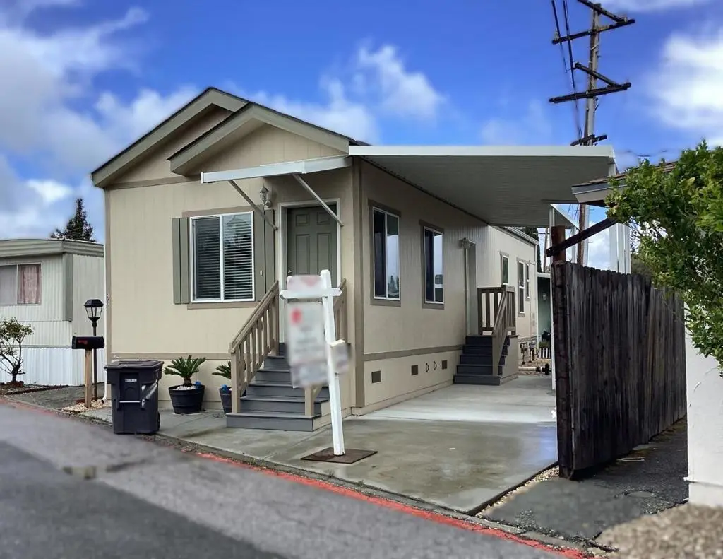 Manufactured In Park for sale at 440 Moffet Boulevard 86, Mountain View, CA featuring 2 beds and 2 baths