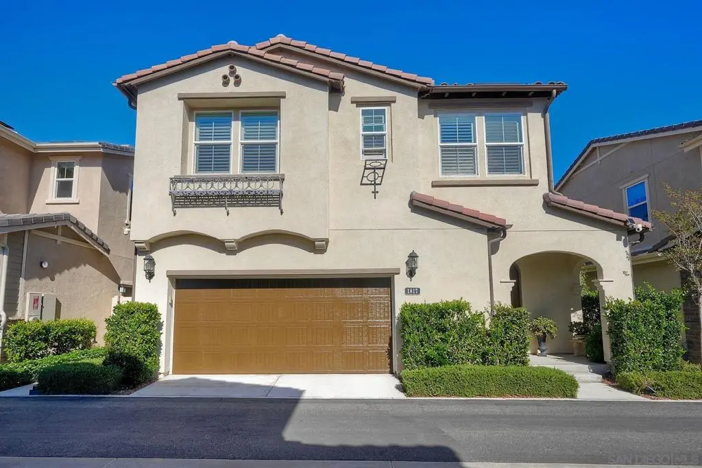 Residential Lease for rent at 1817 Artemisia Ct, Carlsbad, San Diego County, CA featuring 3 beds and 3 baths