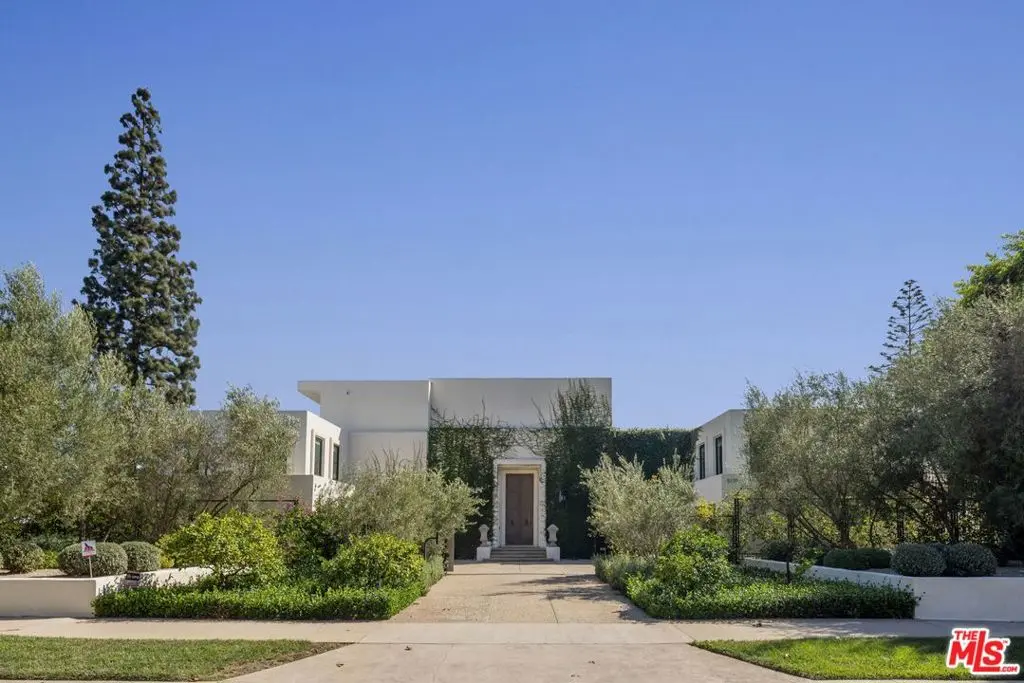 Single Family Residence for sale at 5170 W 2nd Street, Los Angeles, CA featuring 5 beds and 6 baths