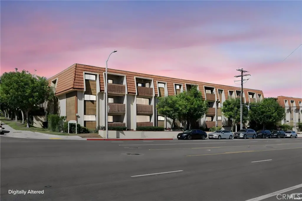Condominium for sale at 2501 Temple 116, Signal Hill, CA featuring 2 beds and 2 baths