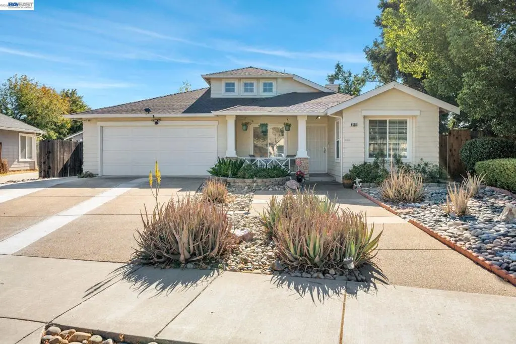 Single Family Residence for sale at 4568 Carnegie Ln, Brentwood, CA featuring 3 beds and 2 baths