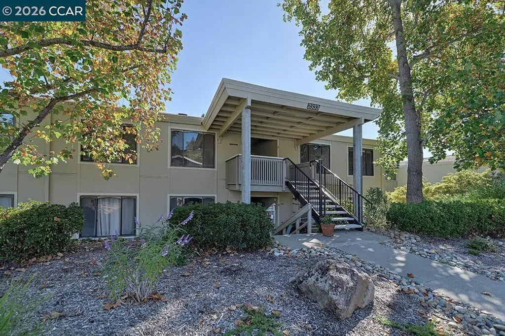 Condominium for sale at 2333 Pine Knoll 13, Walnut Creek, CA featuring 2 beds and 1 bath