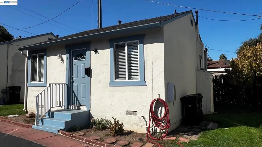 Single Family Residence for rent at 4067 Vineyard Ave, Pleasanton, CA featuring 1 bed and 1 bath