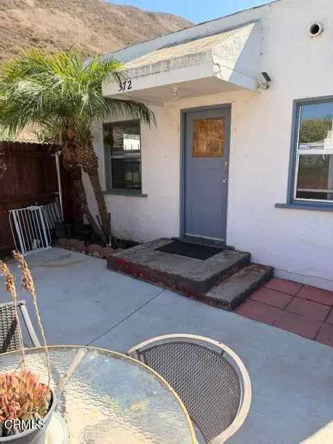 Residential Lease for rent at 372 Comstock Drive, Ventura, Ventura County, CA featuring 1 bed and 1 bath