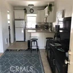 Apartment for rent at 239 Lower Cliff, Laguna Beach, CA and 1 bath