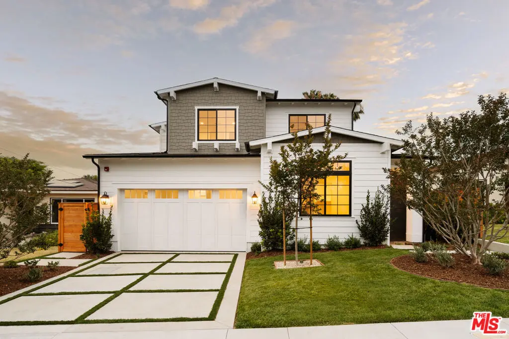 Single Family Residence for sale at 1827 9th Street, Manhattan Beach, CA featuring 5 beds and 6 baths
