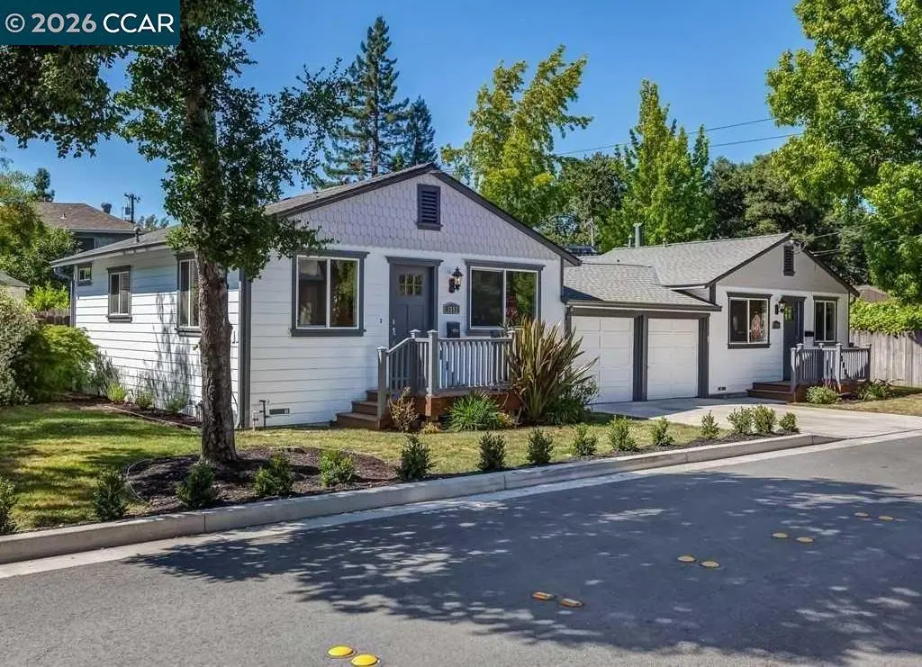Duplex for rent at 3590 Walnut St, Lafayette, CA featuring 2 beds and 2 baths