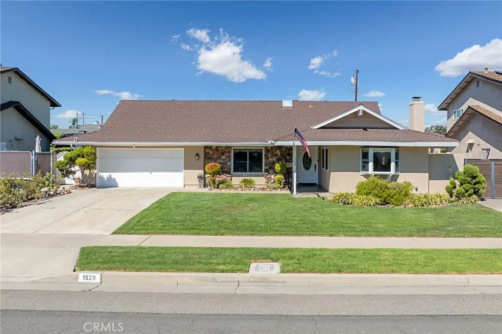Single Family Residence for sale at 1529 E San Alto, Orange, CA featuring 3 beds and 2 baths