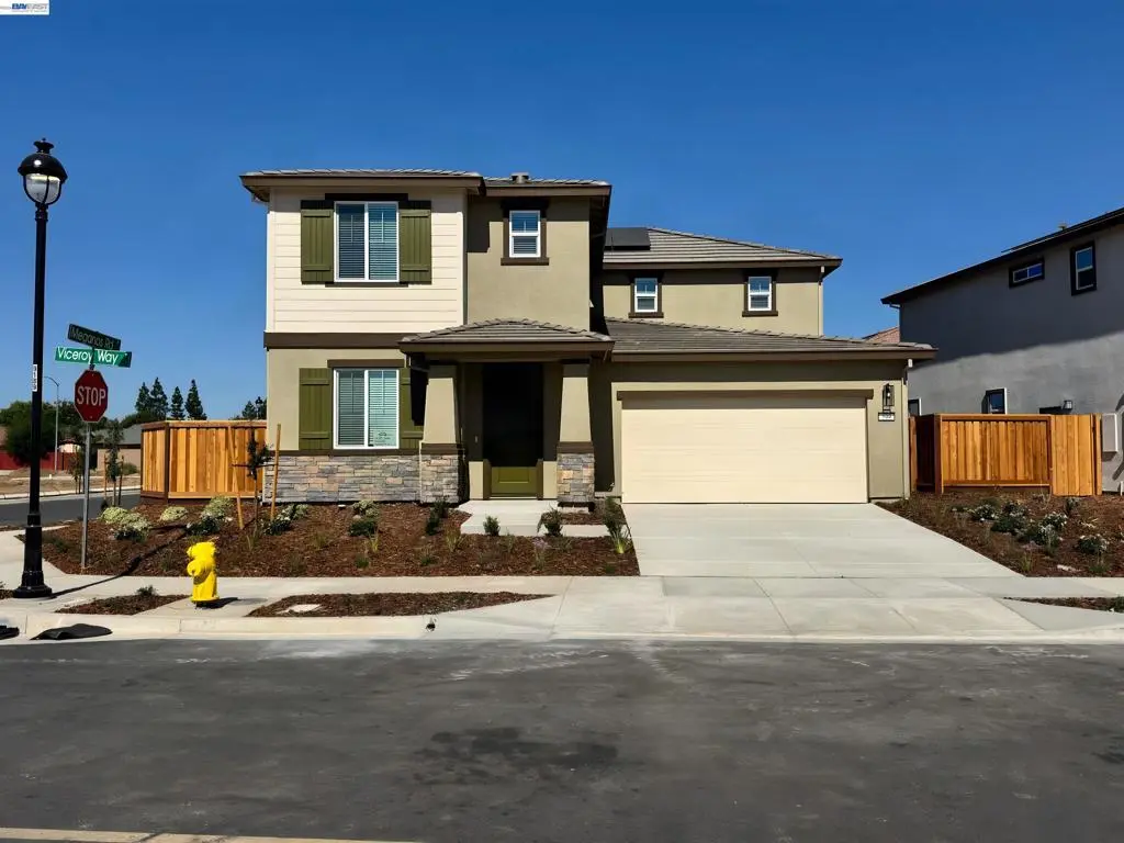 Single Family Residence for sale at 299 Viceroy Way, Brentwood, CA featuring 4 beds and 3 baths