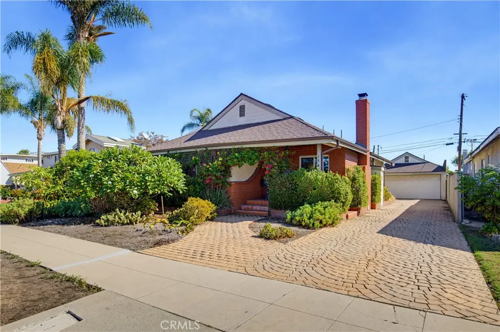 Single Family Residence for sale at 15418 S Catalina Avenue, Gardena, CA featuring 3 beds and 2 baths