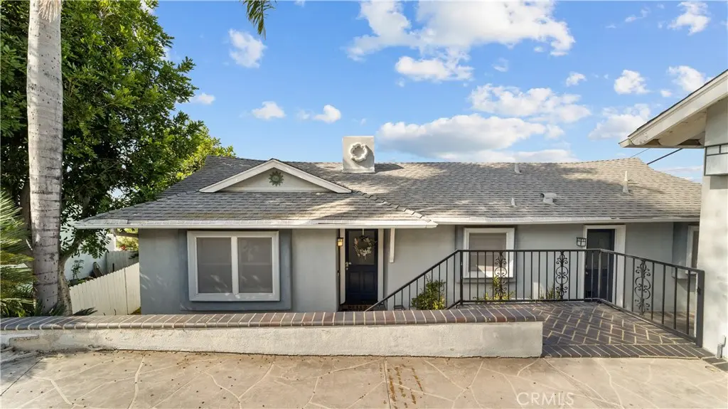 Single Family Residence for rent at 12032 S Circle Drive, Whittier, CA featuring 3 beds and 2 baths